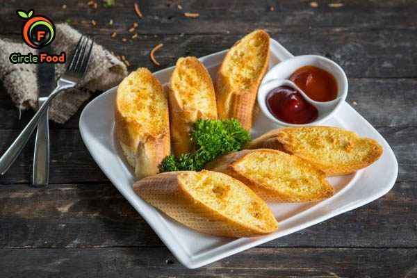 Cách làm bánh mì phô mai bơ tỏi bằng chảo