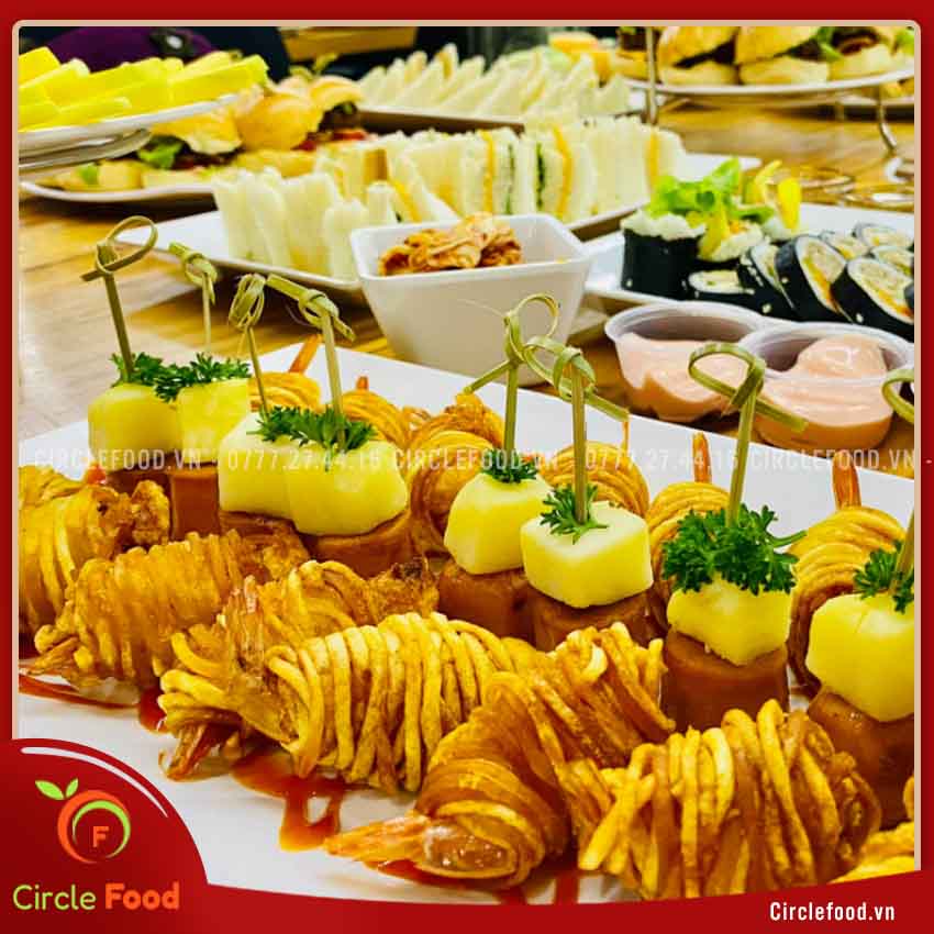 Hướng dẫn trang trí bàn tiệc finger food ngon chất