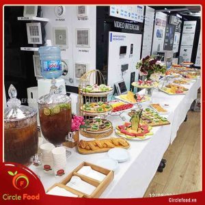 Tiệc Ngon Hà Nội phối hợp Panasonic tổ chức tiệc teabreak Lễ tổng kết và chiếu phim Chương trình Qua ống kính trẻ thơ 9