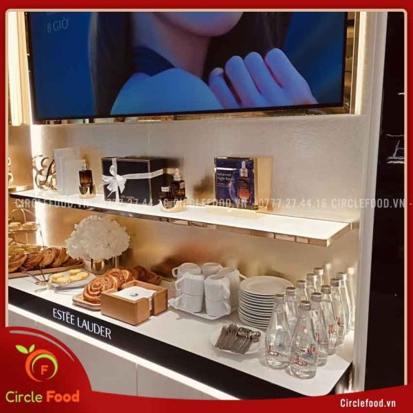 Tiệc teabreak khai trương gian hàng Estee Lauder - Vincom Bà Triệu