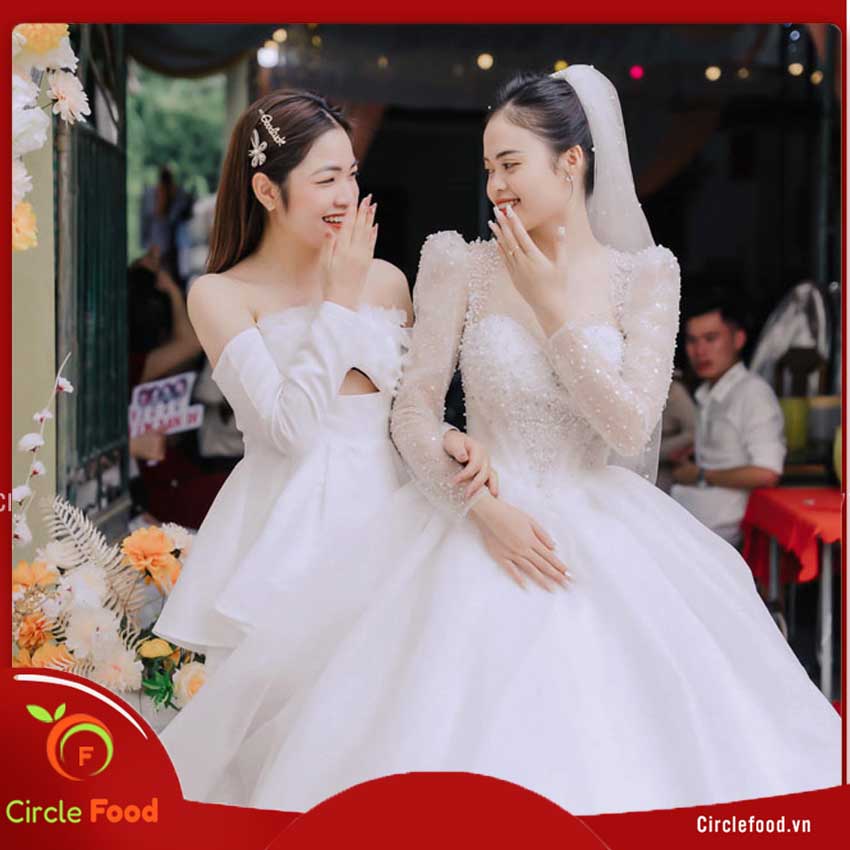 trang phục đi đám cưới cho nữ