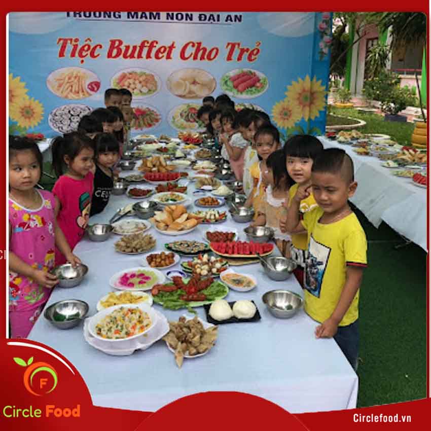 đặt tiệc sinh nhật buffet cho bé